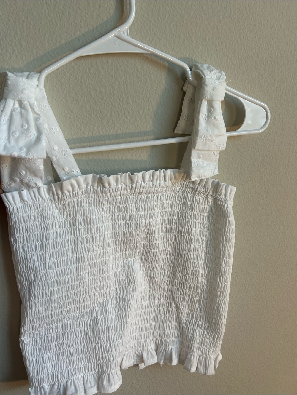 art class White Smocked Eyelet Strap Bandeau
